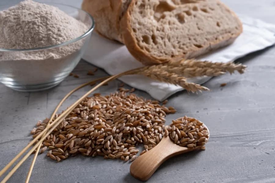 Backen mit RASO: Geschmackvolle Dinkelbackmischungen ohne Zusätze